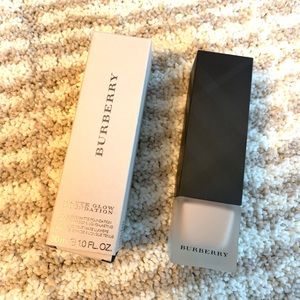 Burberry Matte Glow Foundation